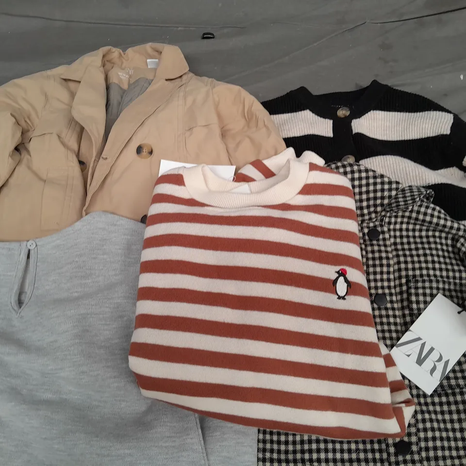 APPROXIMATELY 12 ASSORTED ZARA KIDS CLOTHING IN VARIOUS STYLES TO INCLUDE SIZE 1.5 YEARS, 6-9 MONTHS, 7 YEARS