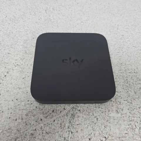 SKY GLASS IP061-EF-ANT STREAM PUCK