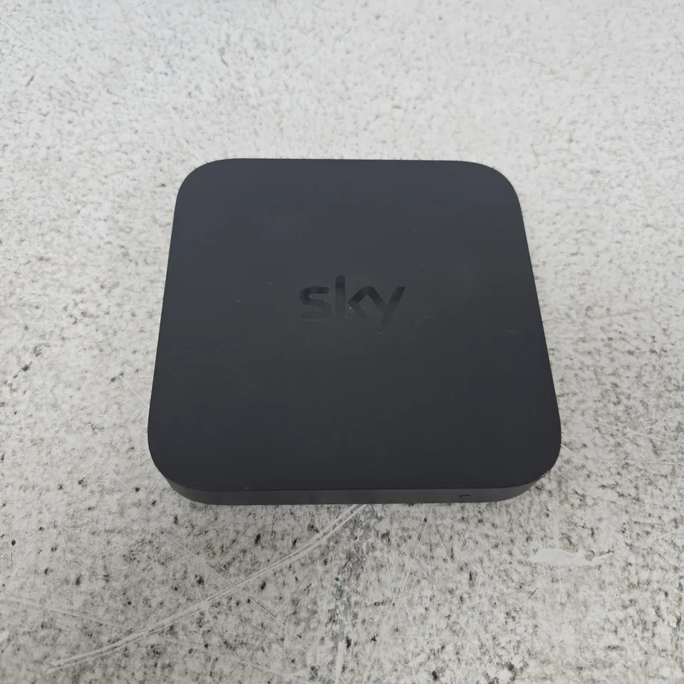 SKY GLASS IP061-EF-ANT STREAM PUCK