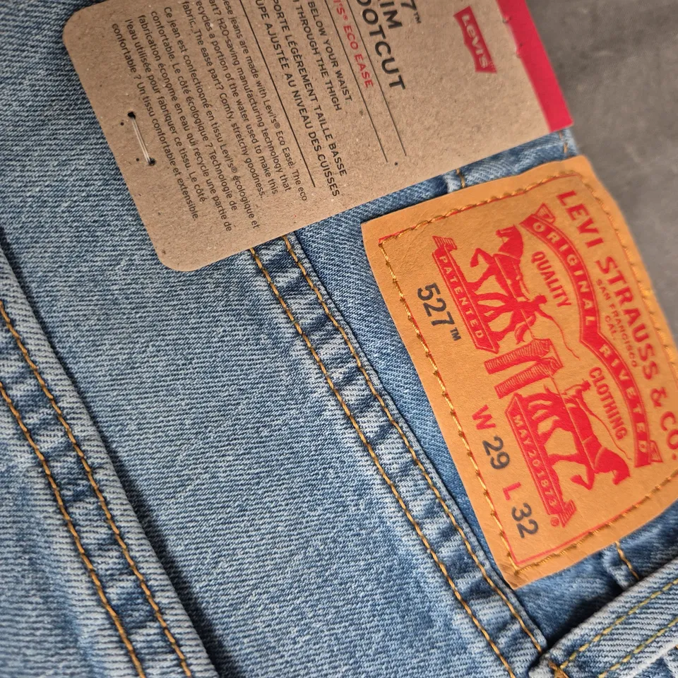 LEVI'S 527 JEANS – LIGHT WASH DENIM, MEN'S WAIST 32, INSEAM 32