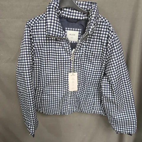 HOLLISTER CHECKERED ZIP-UP JACKET – SIZE M
