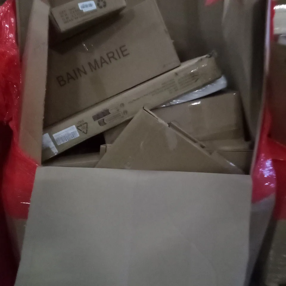 LARGE PALLET OF A SIGNIFICANT QUANTITY OF ASSORTED ITEMS TO INCLUDE BASIN MARIE AND ANIMAL TRAP