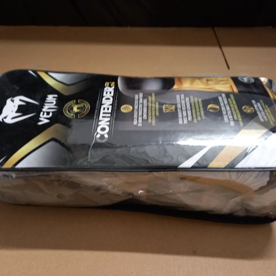VENOM CONTENDER 2.0 14OZ BOXING GLOVES