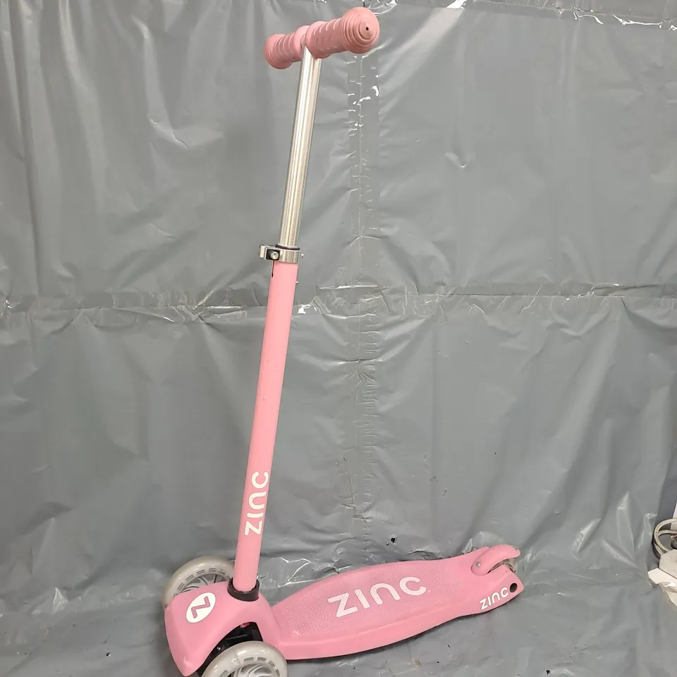 ZINC 3 WHEEL SCOOTER IN PINK - COLLECTION ONLY
