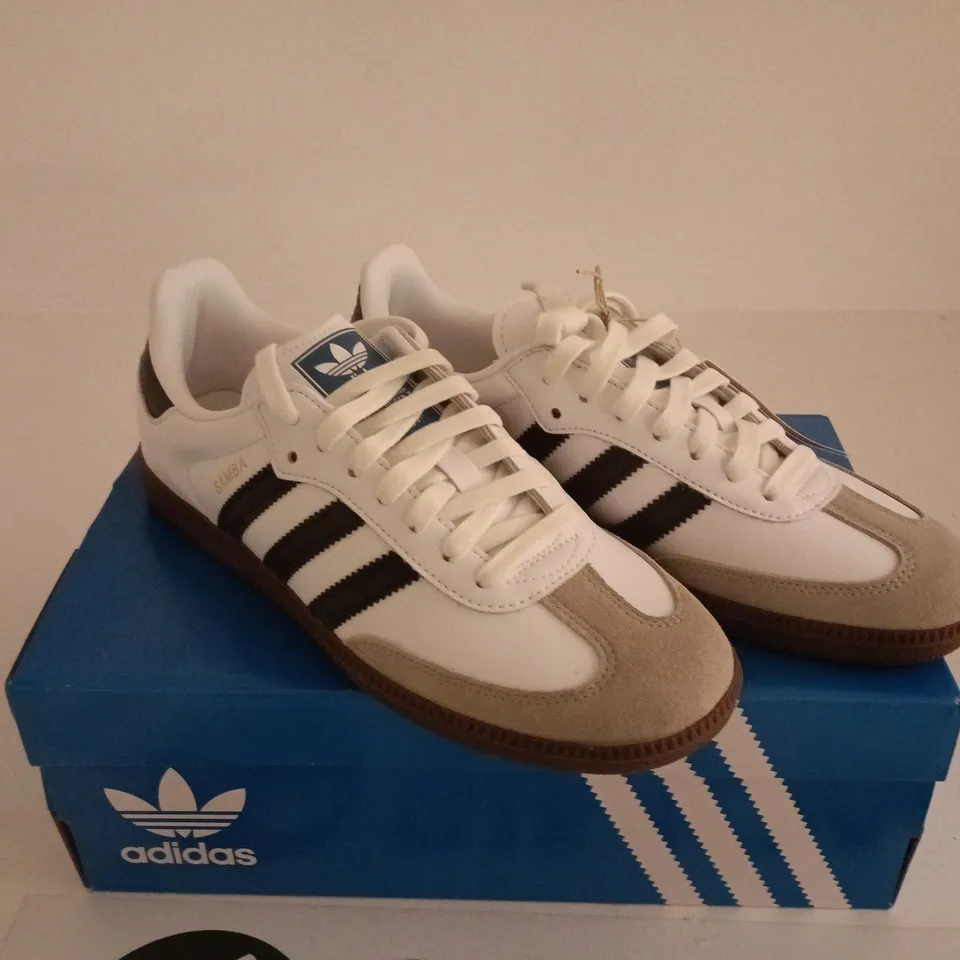 ADIDAS SAMBA OG WHITE/BLACK/GREY UK 7 BOXED