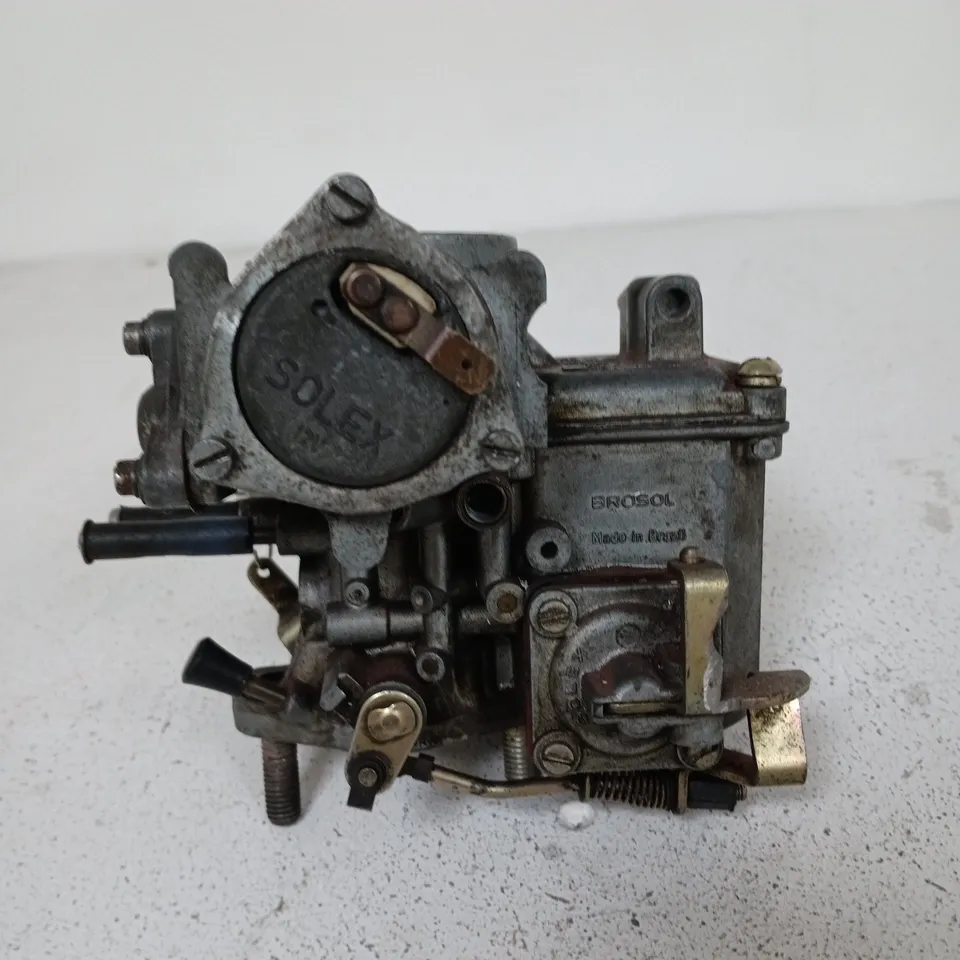 SOLEX CARBURETTOR WITH LINKAGE – USED FOR CLASSIC CAR (VERIFY MODEL)