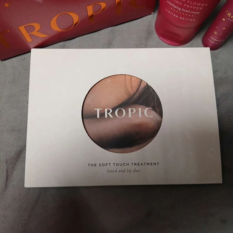 BOXED TROPIC THE SOFT TOUCH TREATMENT HAND & LIP DUO – LIMITED EDITION GIFT SET