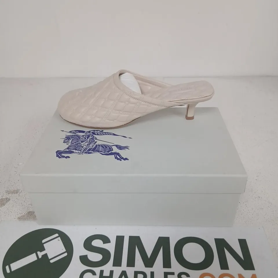 BURBERRY BEIGE QUILTED LEATHER MULES – UK 7 (EUR 40)