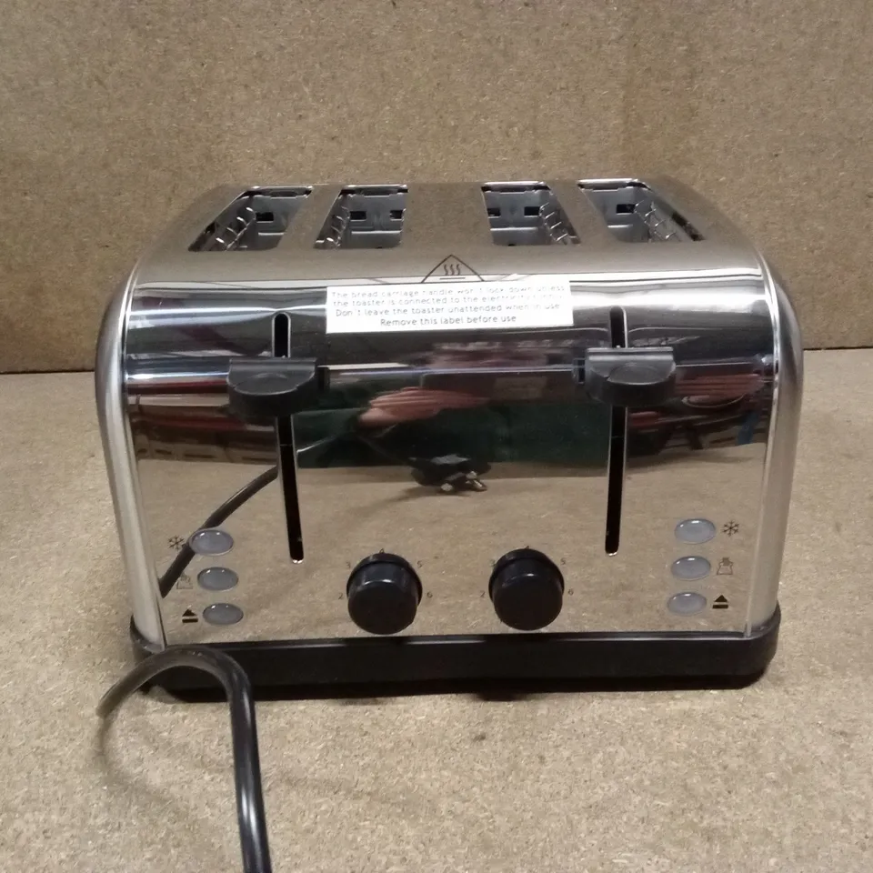 BOXED MORPHY RICHARDS CLASSICS 4-SLICE TOASTER