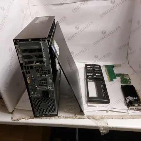 LOT OF 3 PC TOWERS AND PARTS - COLLECTION ONLY