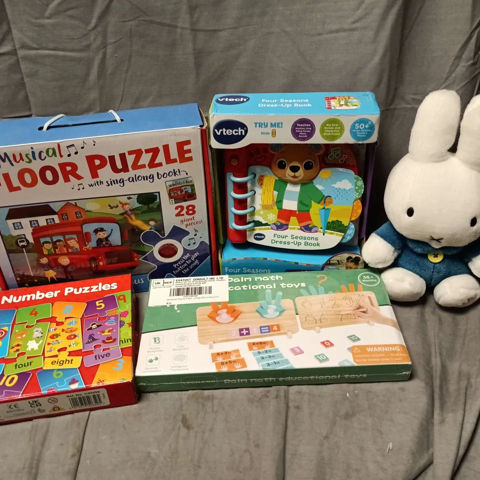 APPROXIMATELY 15 ASSORTED TOYS, GAMES, GIFTS AND NOVELTIES TO INCLUDE VTECH FOUR SEASONS DRESS-UP BOOK, GALT NUMBER PUZZLES, MUSICAL FLOOR PUZZLES, ETC - COLLECTION ONLY