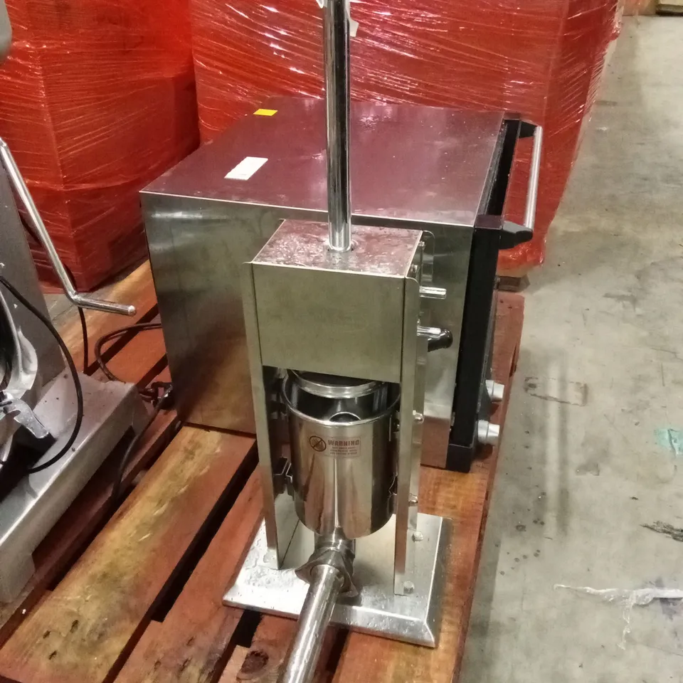 HAKKA SAUSAGE STUFFER