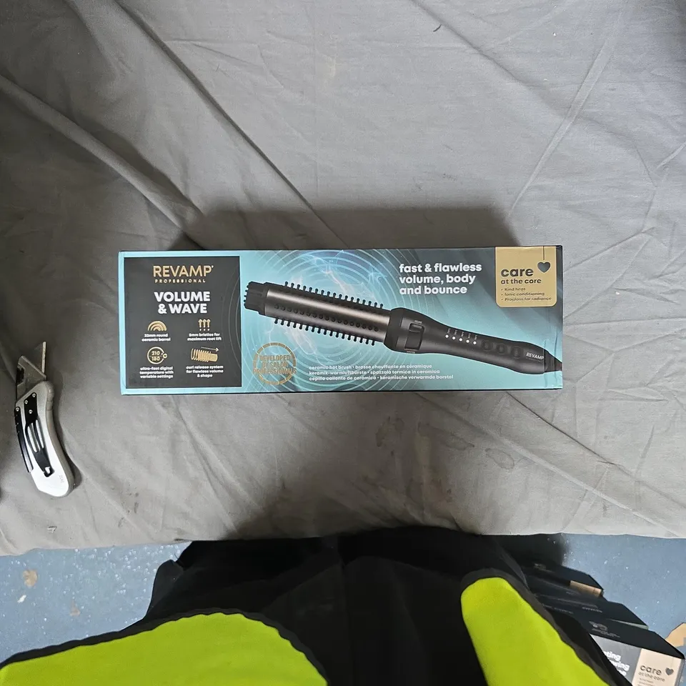 REVAMP VOLUME & WAVE HAIR STYLING TOOL – CERAMIC BARREL (PROFESSIONAL)