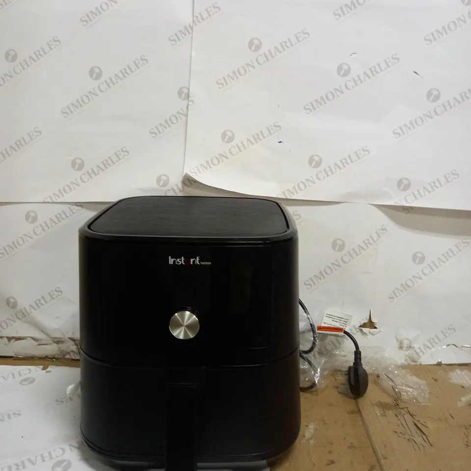 INSTANT POT VORTEX AIR FRYER