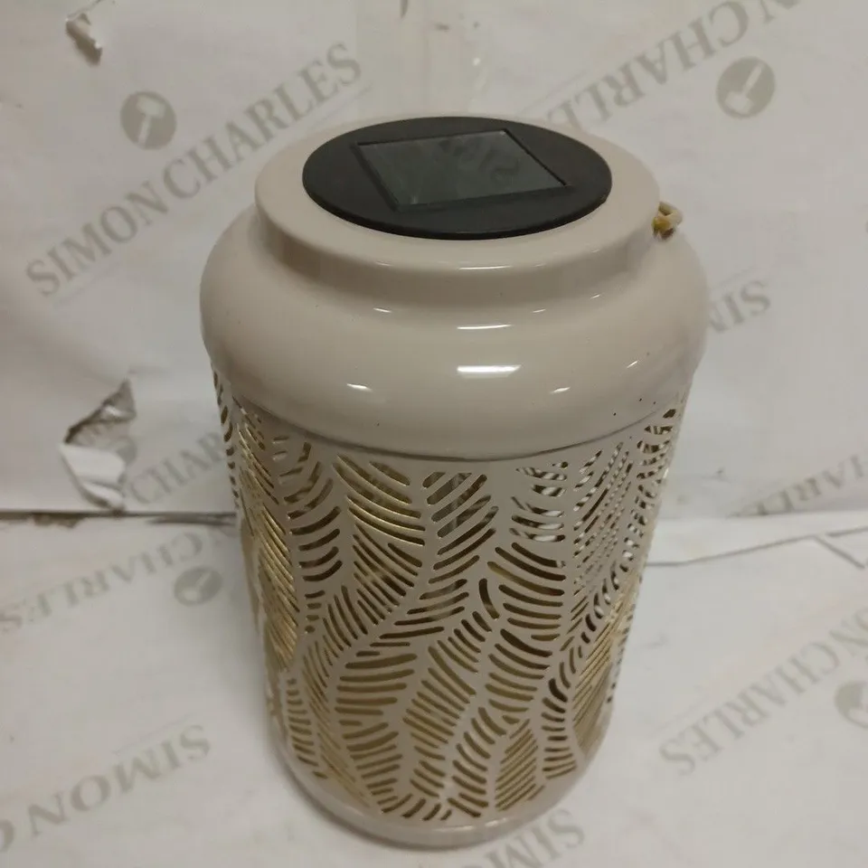 GARDEN REFLECTION PATTERNED SOLAR LANTERN