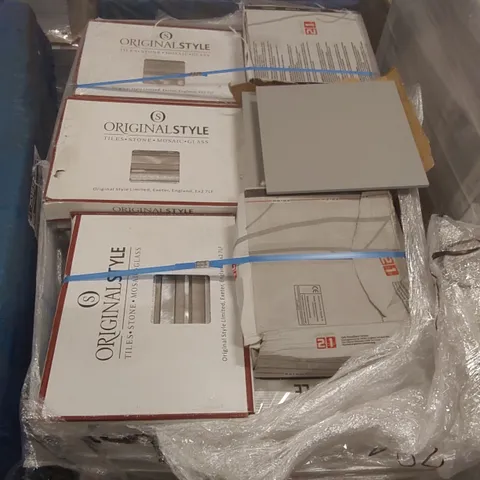 PALLET CONTAINING A VERY LARGE QUANTITY OF ASSORTED TILES