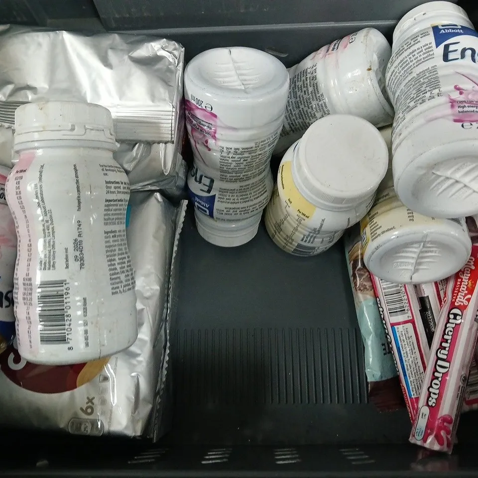 APPROXIMATELY 10 ASSORTED FOOD AND DRINK ITEMS TO INCLUDE TASSIMO, ABBOTT ENSURE PLUS, ETC
