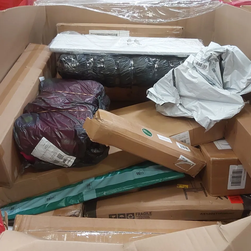 PALLET OF ASSORTED ITEMS INCLUDING: TOY KITCHEN, RETRACTABLE GATE, MAT, LED 32" TELEVISION, WAGON CART ECT