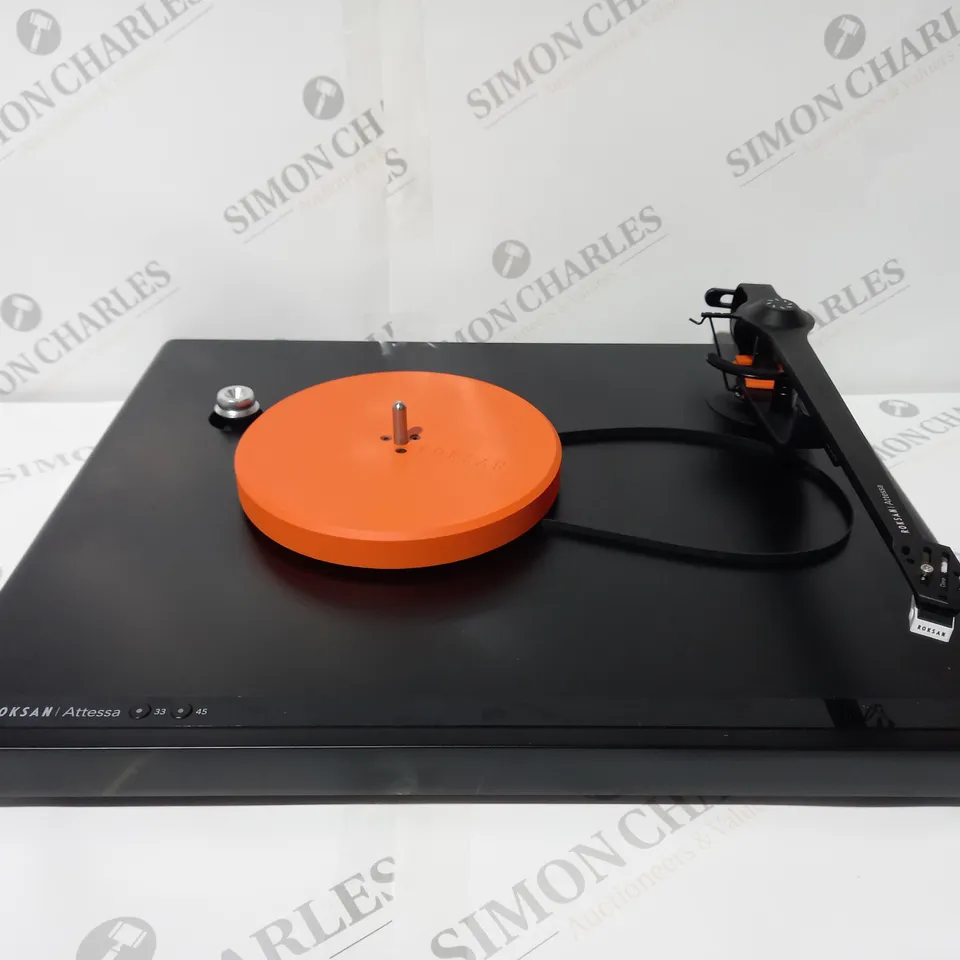 BOXED ROKSAN ATTESSA TURNTABLE IN BLACK