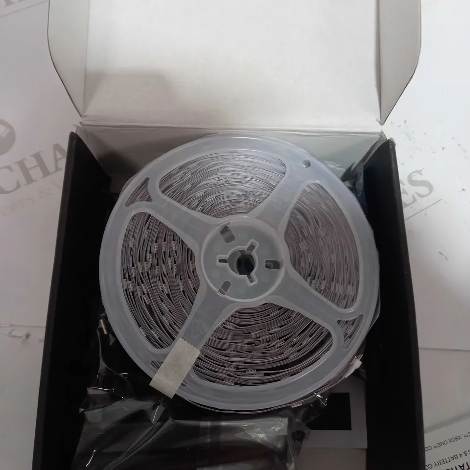 BOXED FUPT LED STRIP LIGHT 