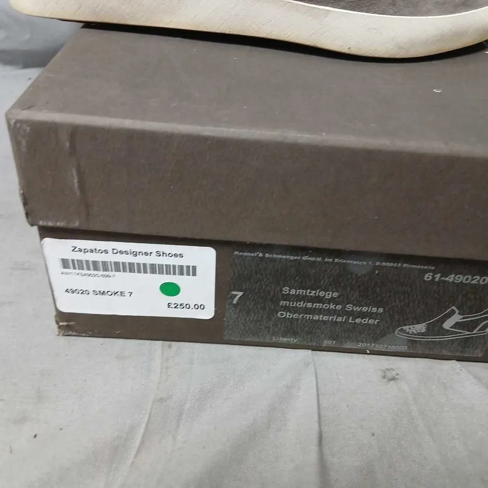 KENNEL + SCHMENGER GREY SUEDE SLIP-ON SNEAKERS – UK 7 (BOXED)