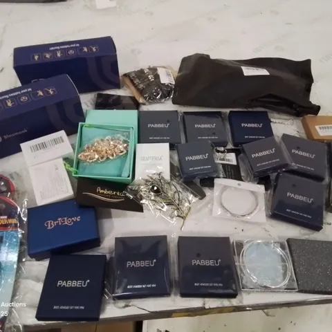 BOX CONTAINING LARGE AMOUNT OF CLOTHING ITEMS AND BOXED SILVER PLATE/COSTUME JEWELLERY 