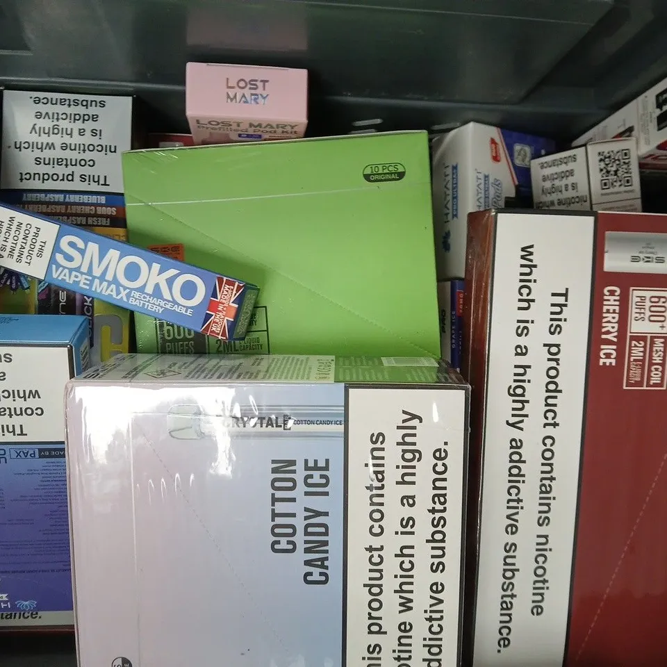 APPROXIAMTELY 15 ASSORTED VAPING PRODUCTS TO INCLUDE INNOKIN, IVG, JUUL, ETC - COLLECTION ONLY