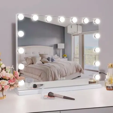 BOXED KEUNA RECTANGLE LED METAL MIRROR - WHITE (1 BOX)