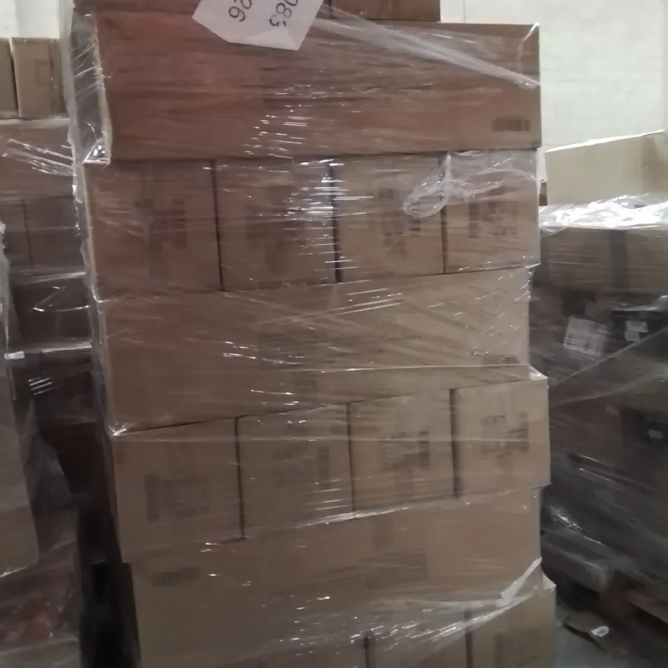 PALLET CONTAINING A LARGE QUANTITY OF CHRISTMAS TREES