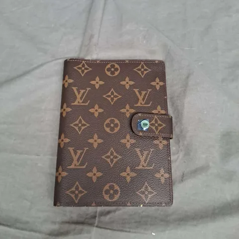 LOUIS VUITTON 2024-2027 PLANNER IN BROWN
