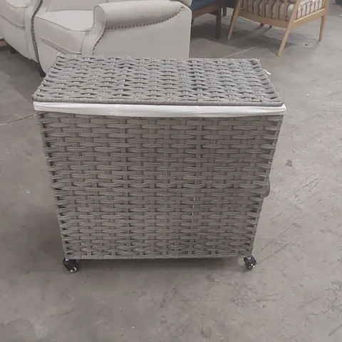 LAUNDRY BASKET ON WHEELS
