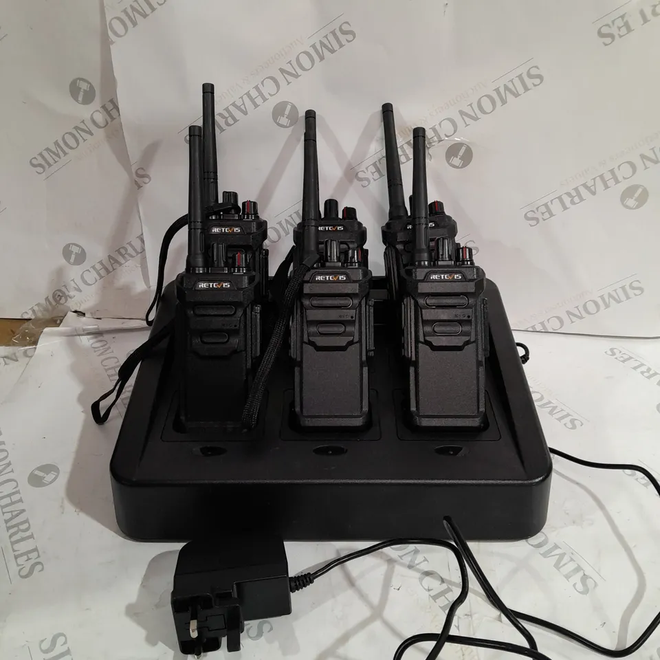 SET OF 6 X SECURITY RADIOS WITH CHARGING SET