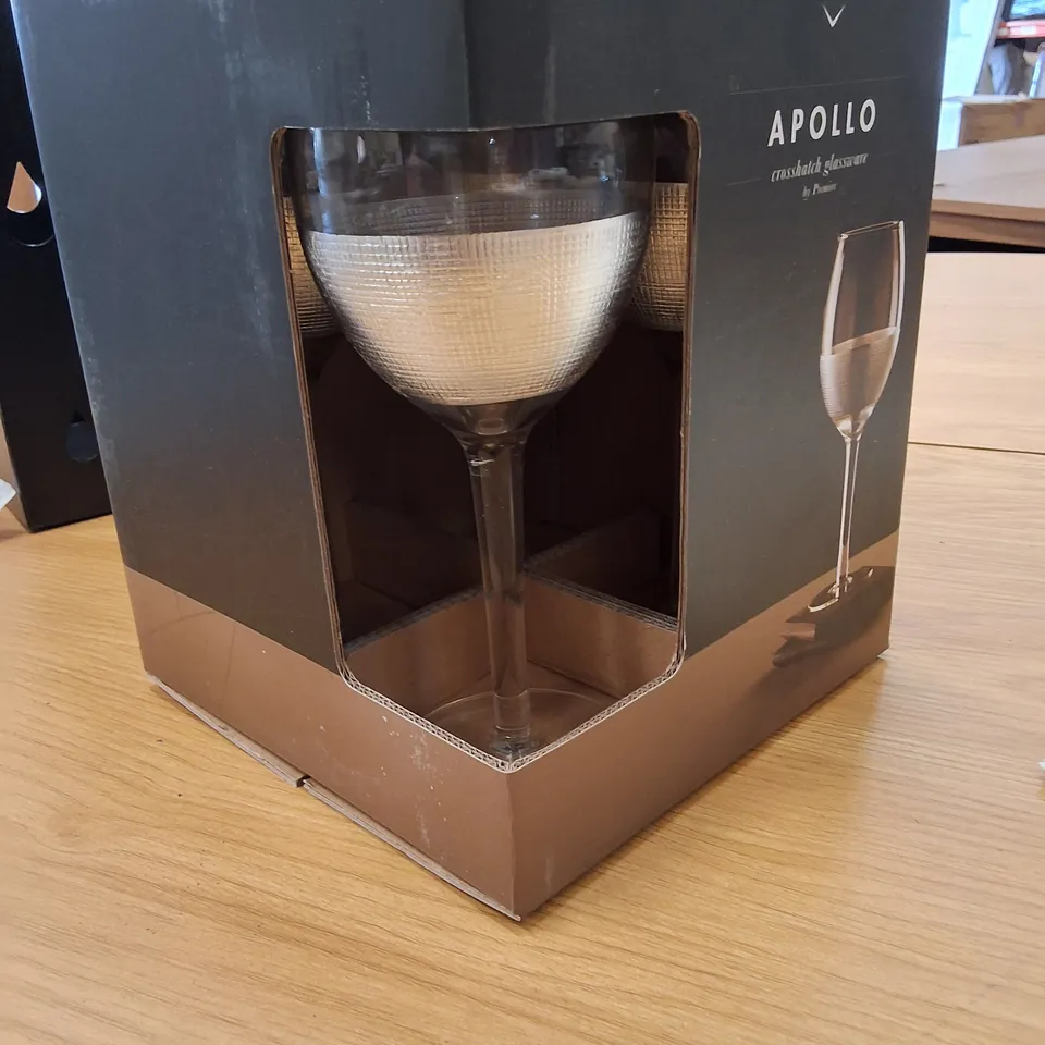 BOXED NOVELLA 300ML 4PK WINE GLASSES