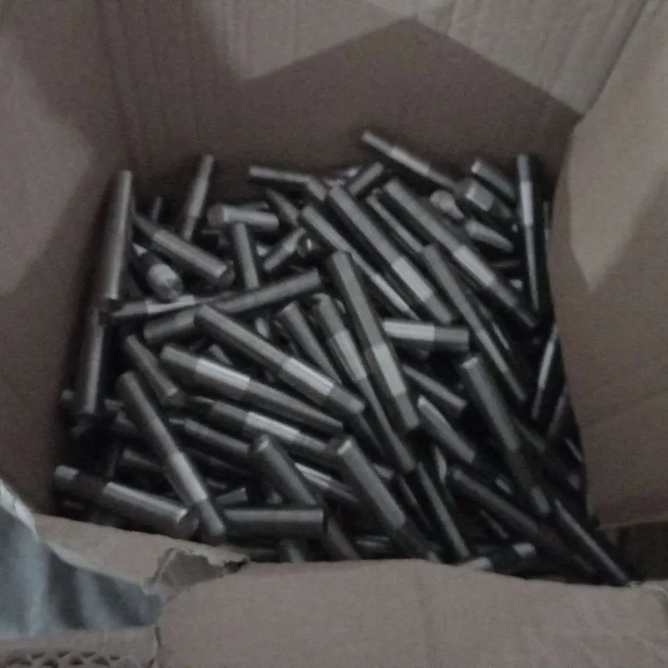 LARGE QUANTITY OF LARGE SCREWS