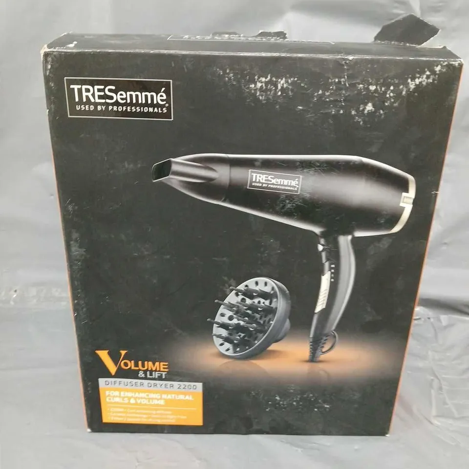 TRESEMME VOLUME AND LIFT DIFFUSER DRYER 2200