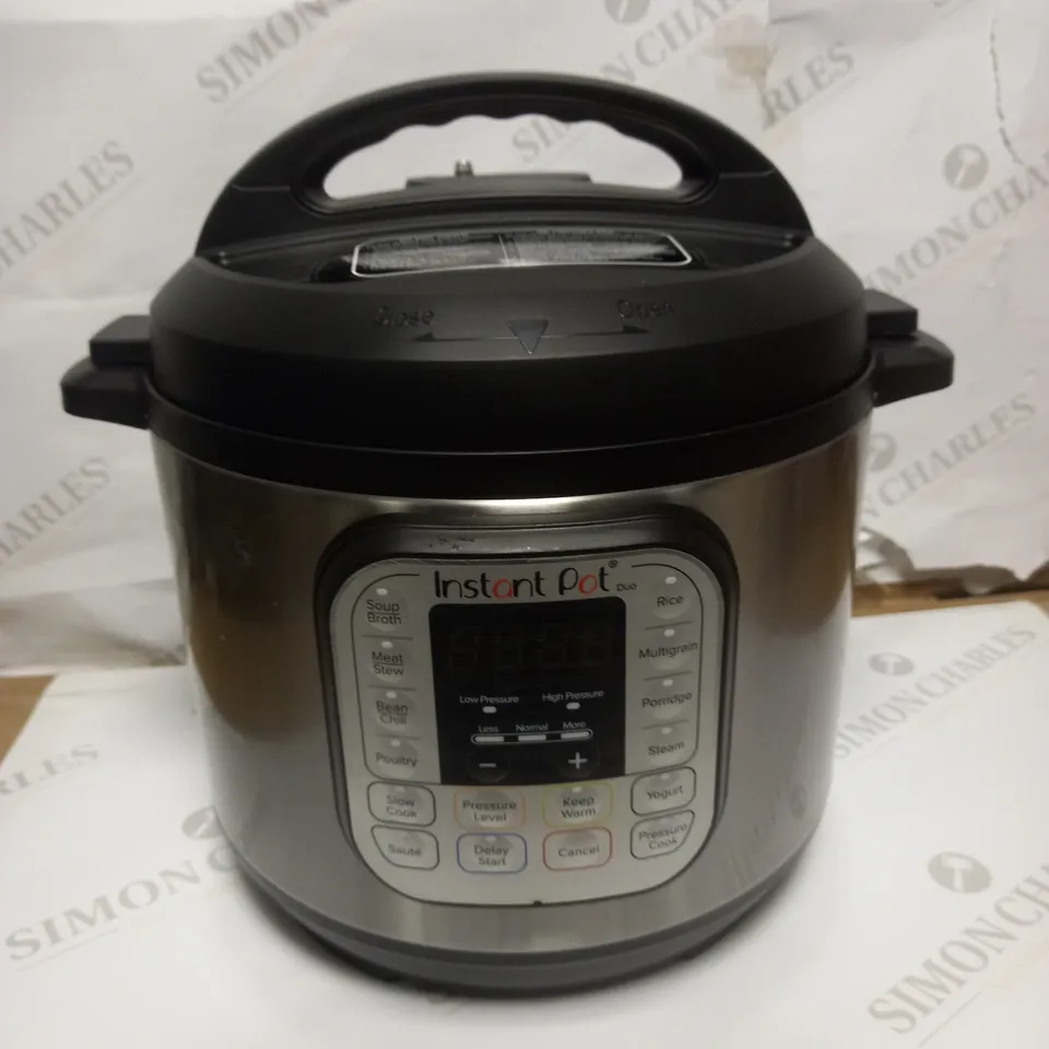 INSTANT POT DUO SMART PRESSURE COOKER