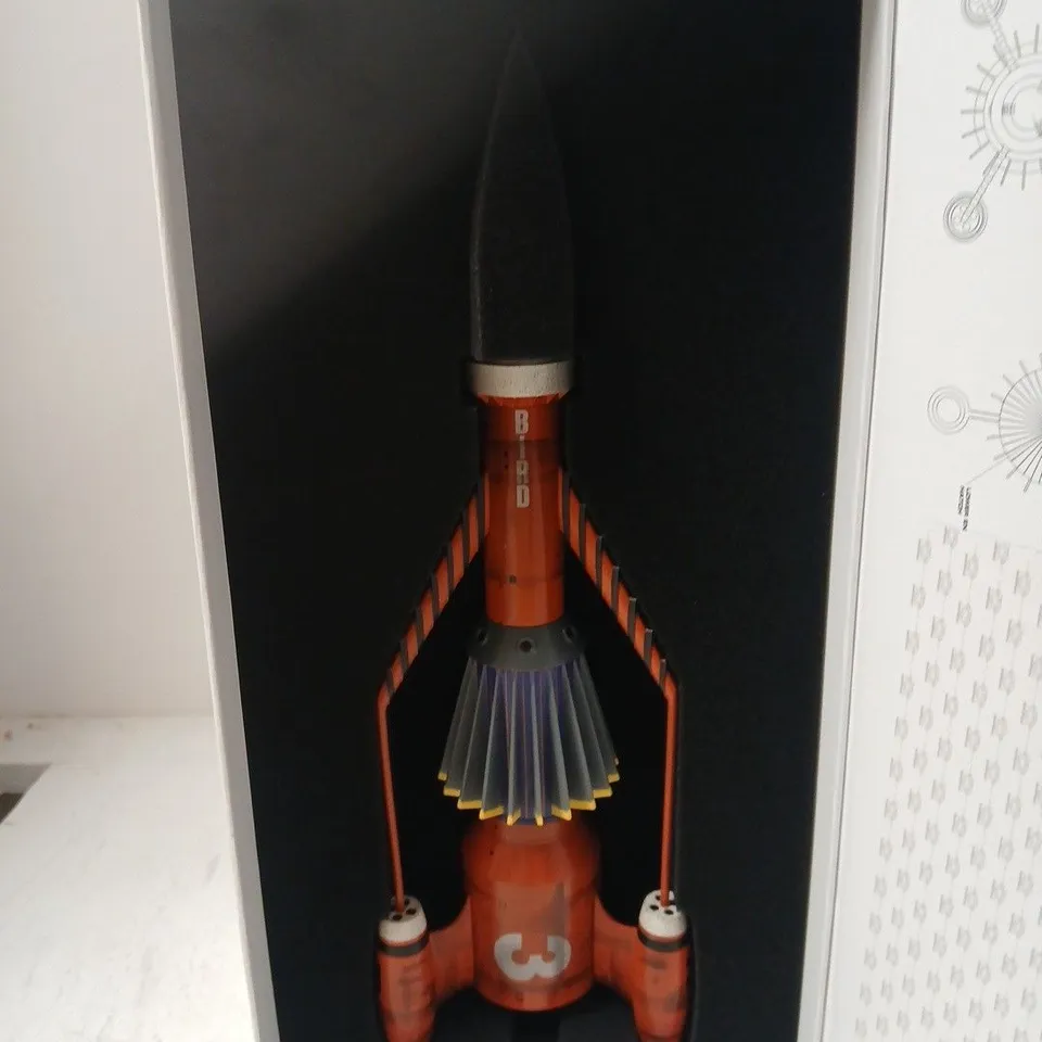 THUNDERBIRD 3 ROCKET MODEL – BOXED