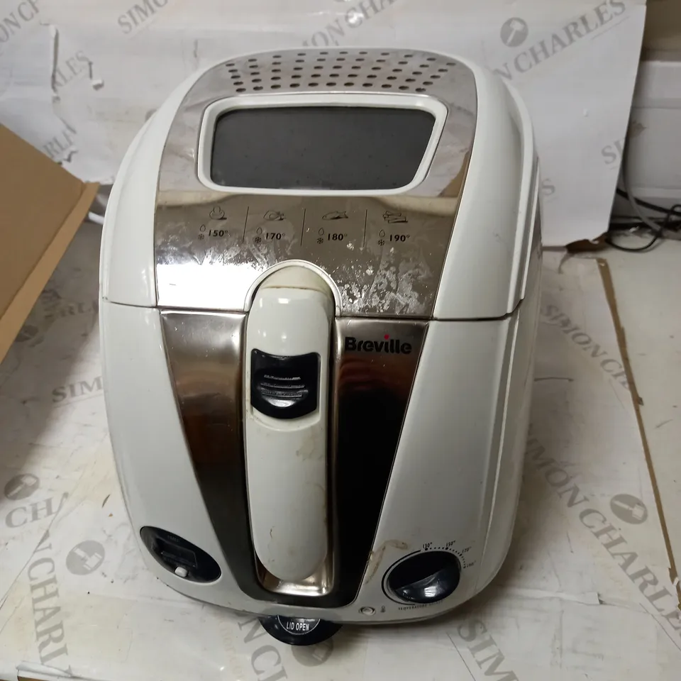 BREVILLE EASY CLEAN DIGITAL FRYER 