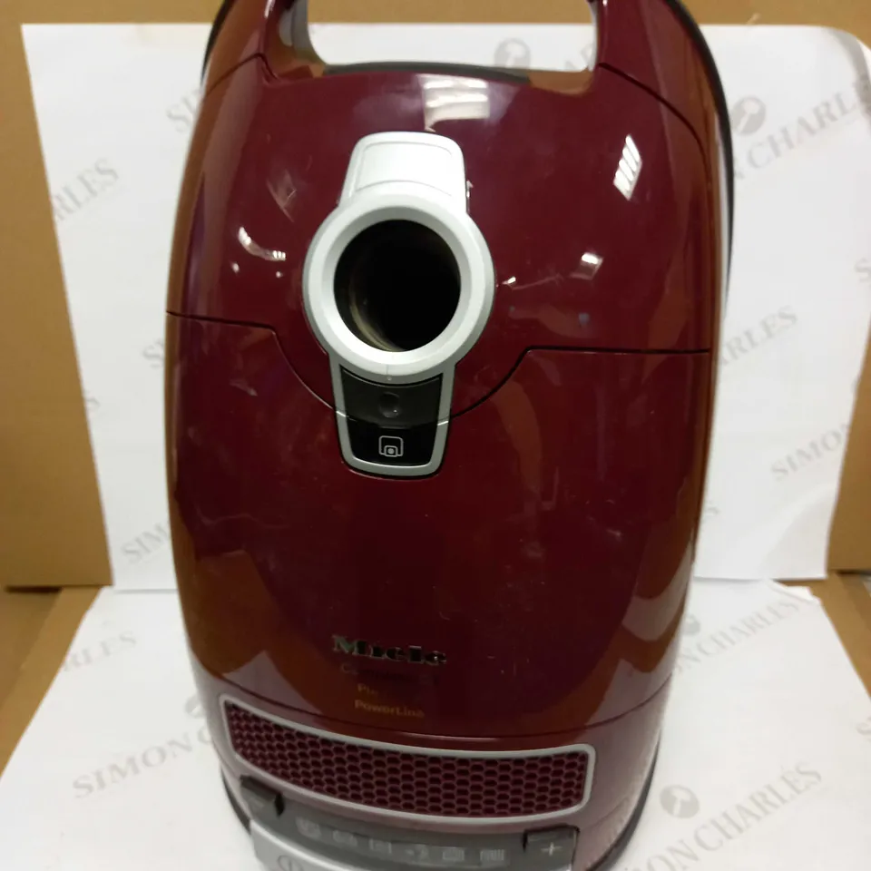 MIELE SGDF3 VACCUM