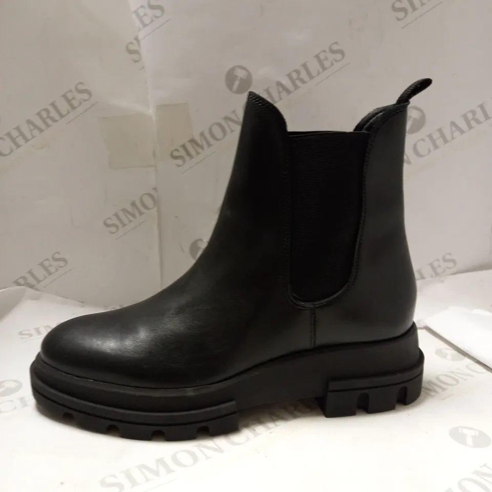 DUNE LONDON BLACK CHELSEA BOOTS - SIZE 5
