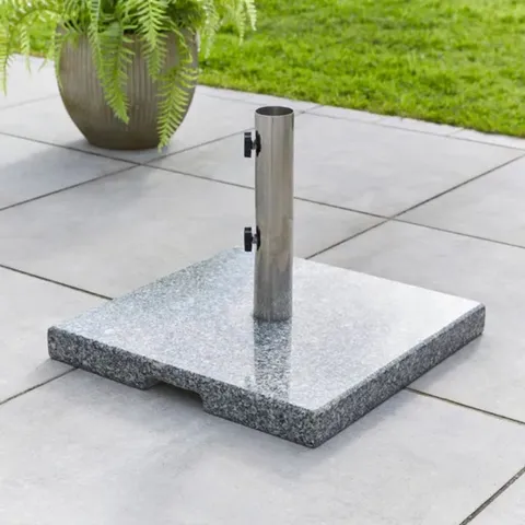 BOXED SQUARE GRANITE PARASOL BASE, 25KG (1 BOX)