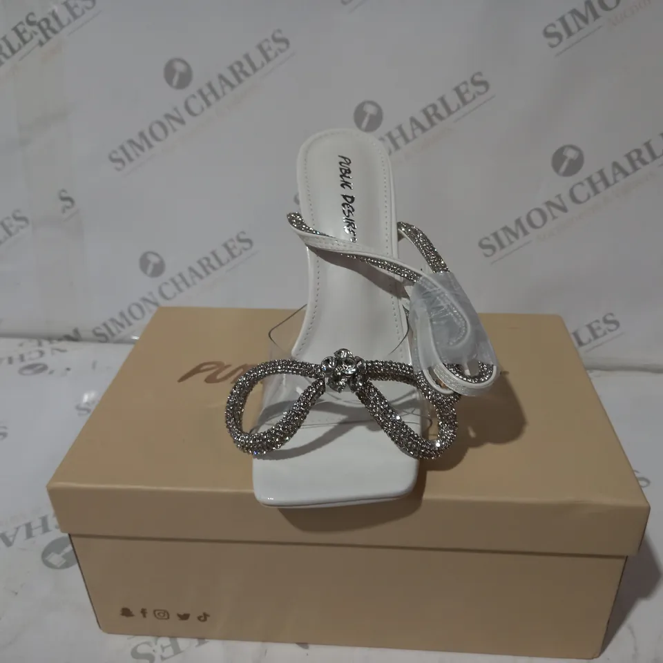 PUBLIC DESIRE WHITE PATENT WHITE HEELS SIZE 5 