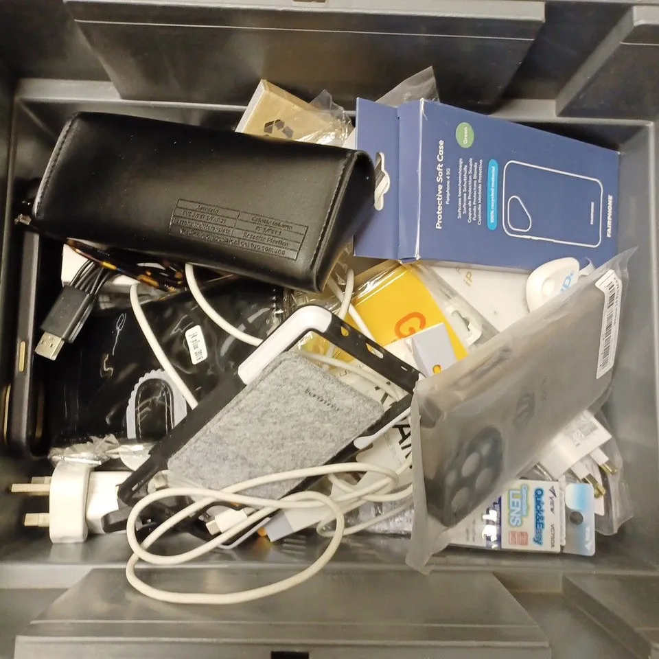 BOX OF APPROX 15 ITEMS INCLUDING ASSORTED PHONE CASES, CHARGING CABLES AND GLASSES