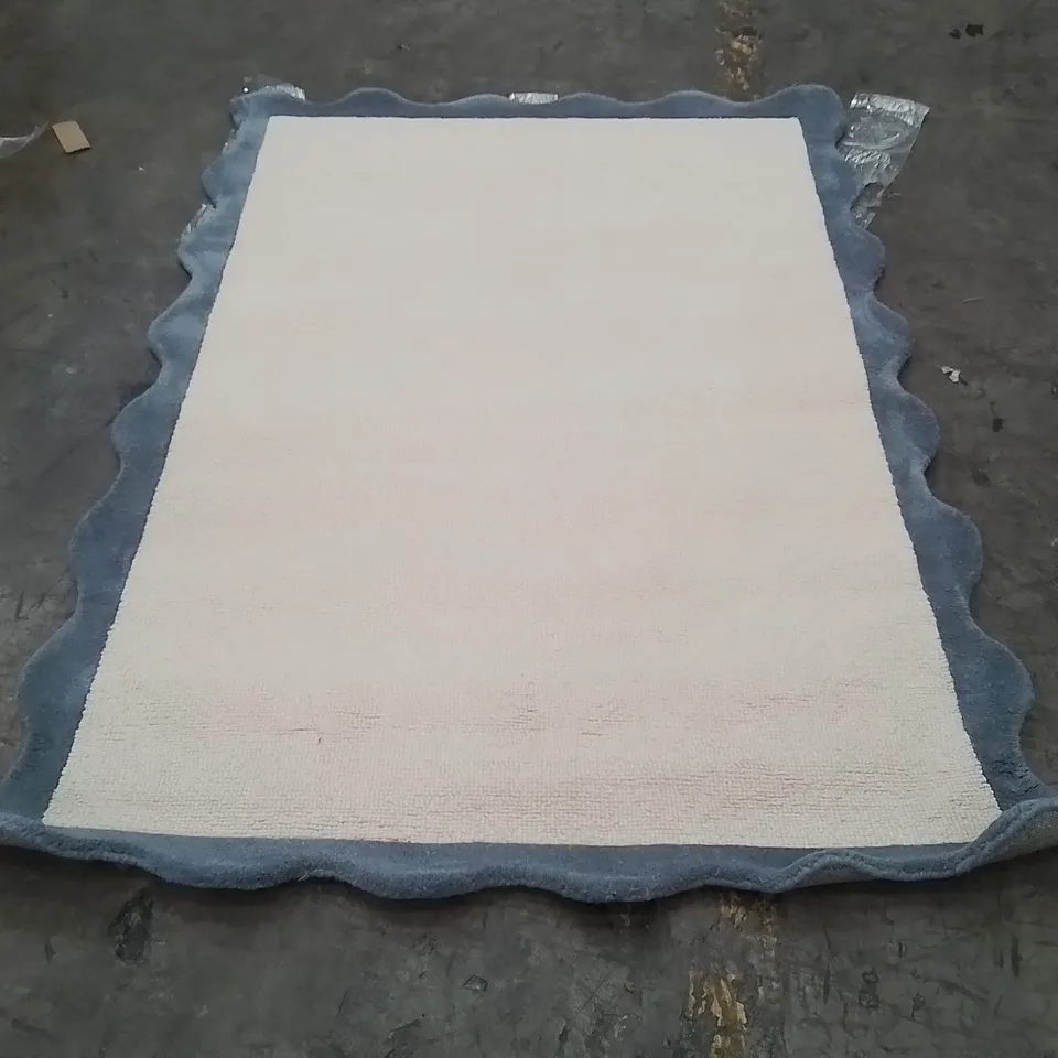 QUALITY DESIGNER AREA RUG - APPROXIMATELY 170X120CM