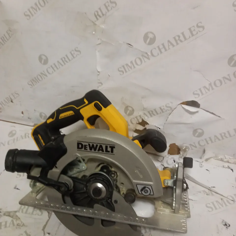 DEWALT DCS570N CORDLESS XR BRUSHLESS CIRCULAR SAW