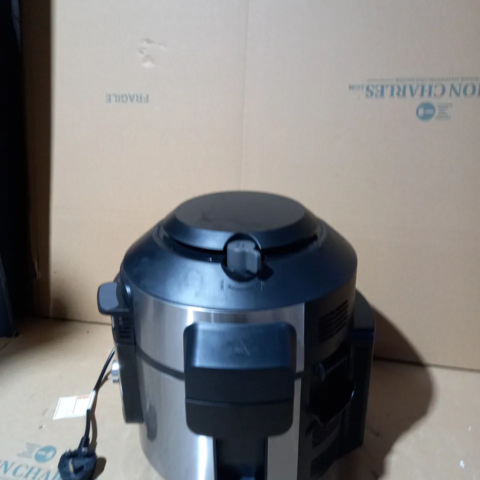 NINJA FOODI SMARTLID MULTI COOKER 