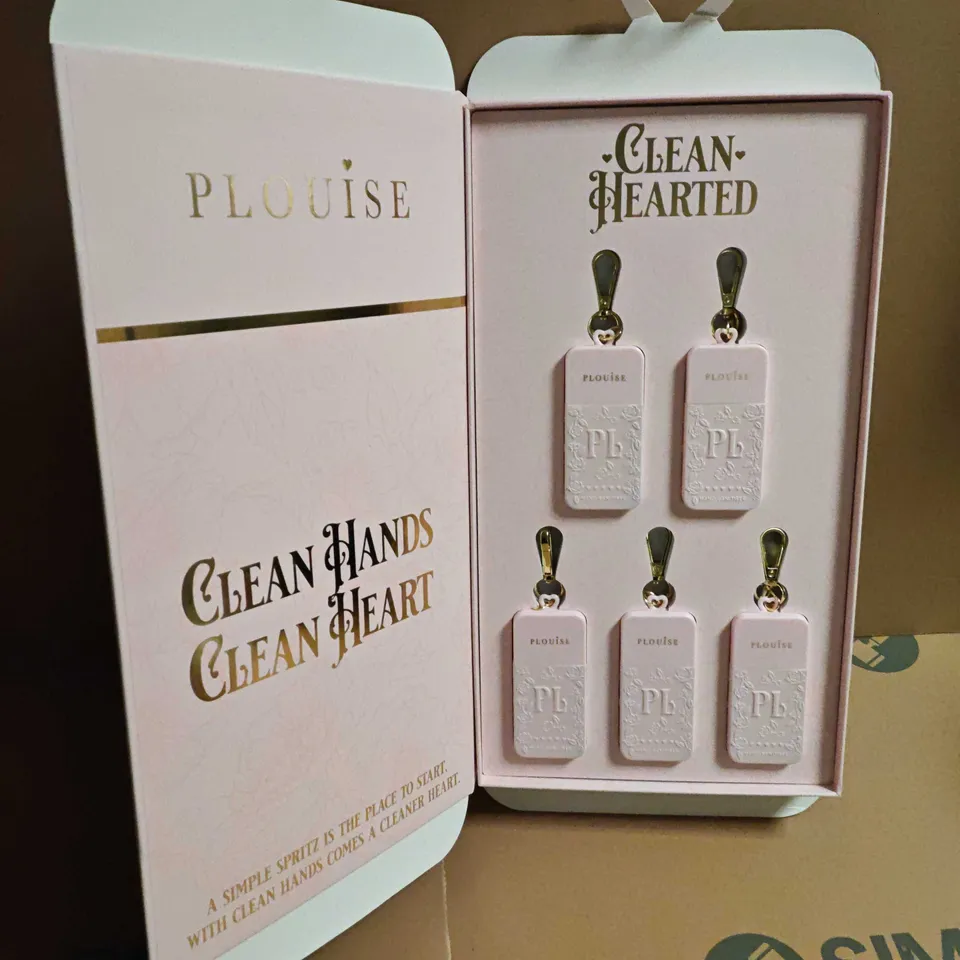 PLOUISE CLEAN HANDS CLEAN HEART HAND SANITISER GIFT SET – 5 X 5ML