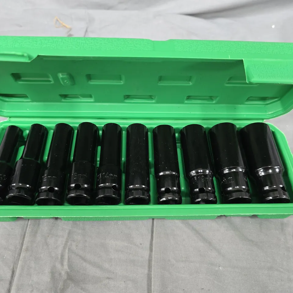 Socket Set in Green Case – Metric Sockets 