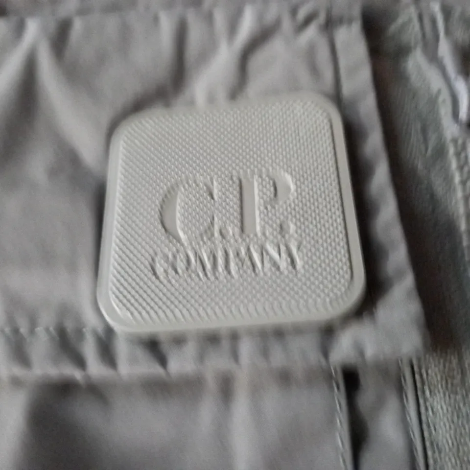 C.P COMPANY THE METROPOLIS SERIES MEMRI JACKET IN SENECA - MED