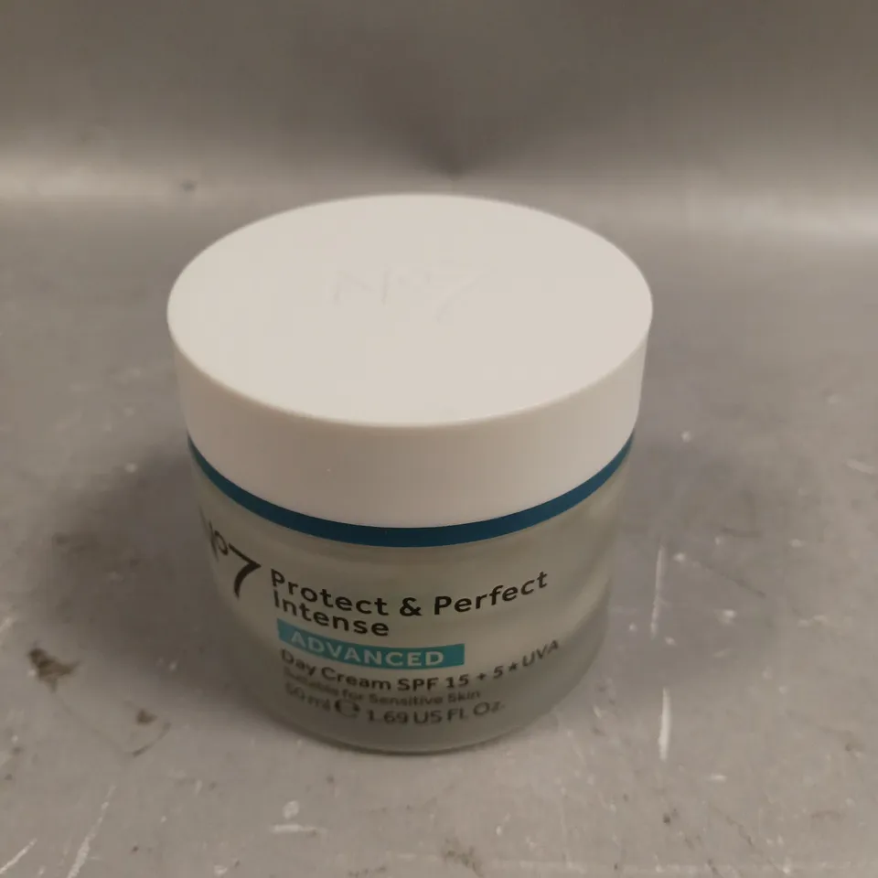 NO7 PROTECT & PERFECT INTENSE ADVANCED DAY CREAM - 50ML